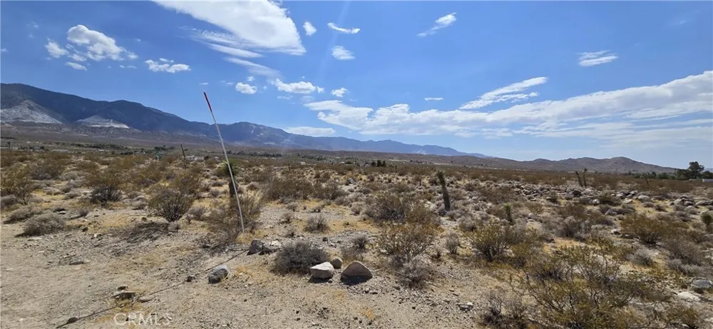8001 Fairlane Road Lucerne Valley, CA 92356