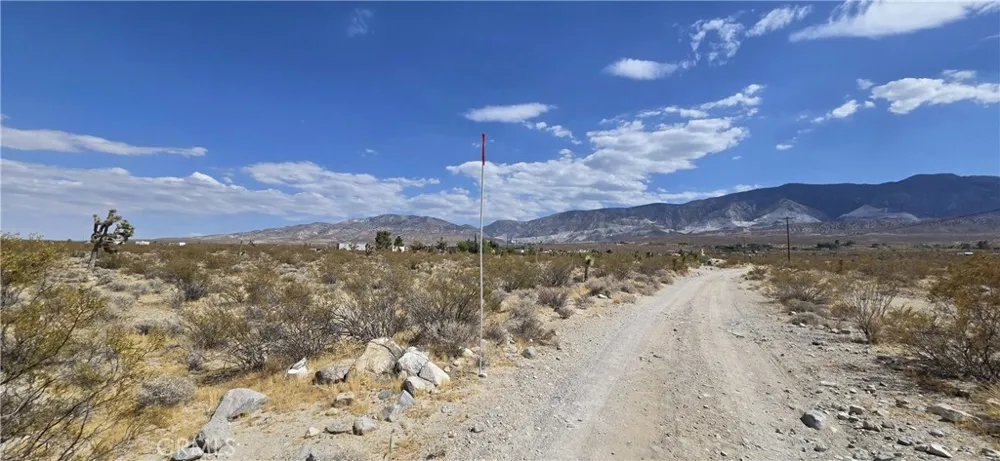 8001 Fairlane Road Lucerne Valley, CA 92356