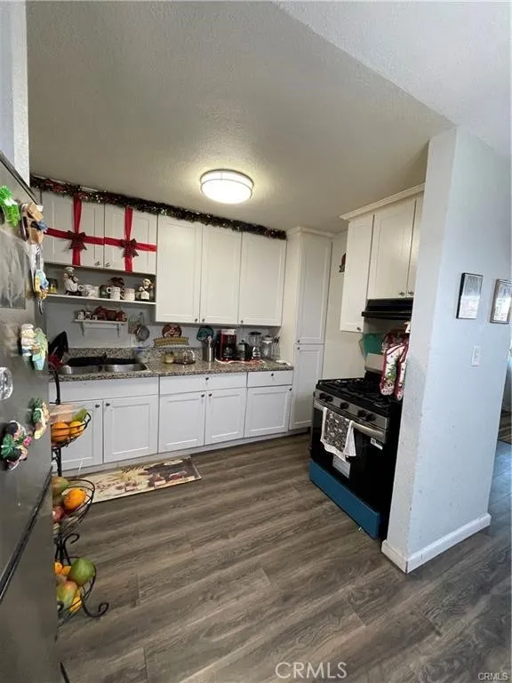 34262 Paris Barstow, CA 92311