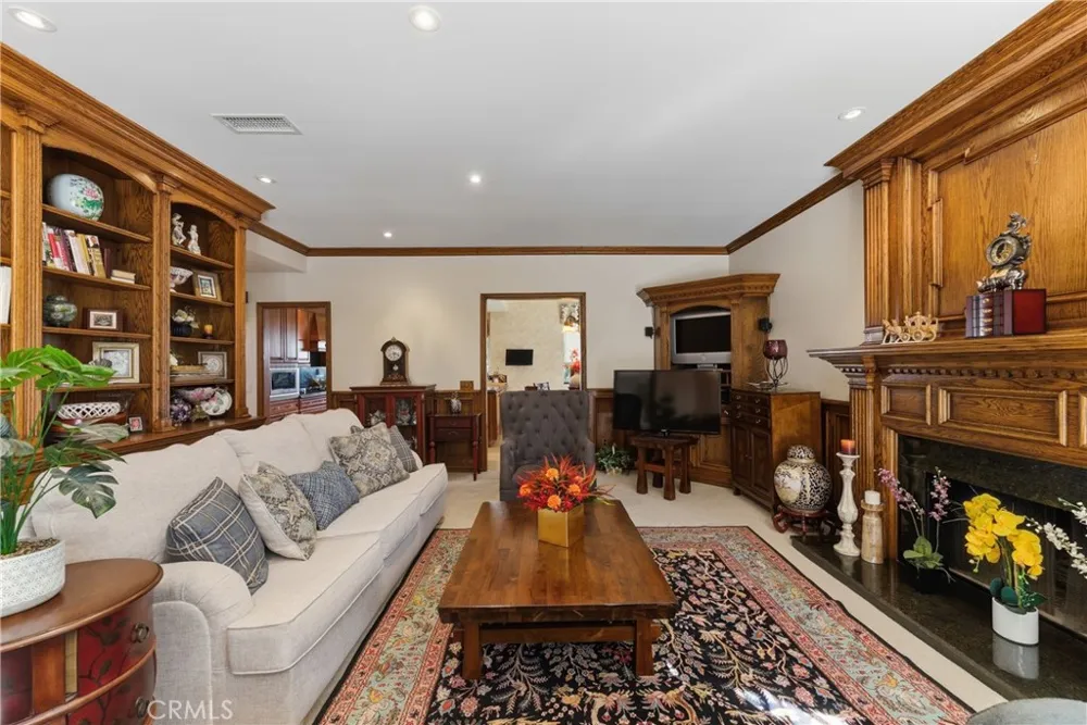29628 Woodbrook Agoura Hills, CA 91301