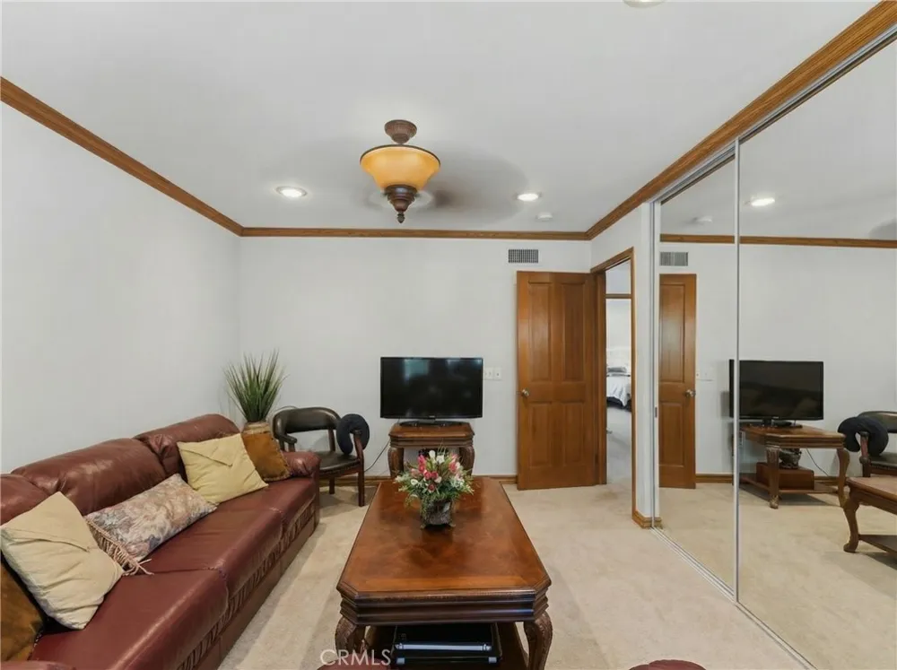 29628 Woodbrook Agoura Hills, CA 91301