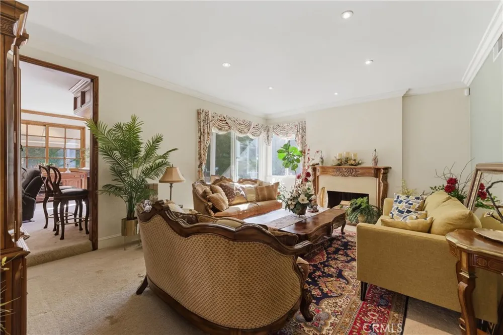 29628 Woodbrook Agoura Hills, CA 91301