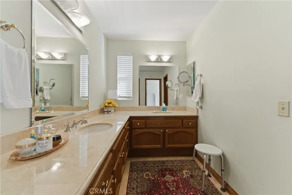 29628 Woodbrook Agoura Hills, CA 91301