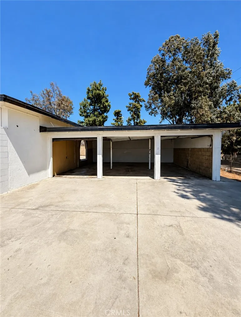 17301 Palm Riverside, CA 92503