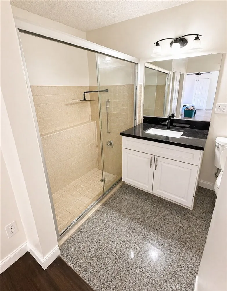 17301 Palm Riverside, CA 92503