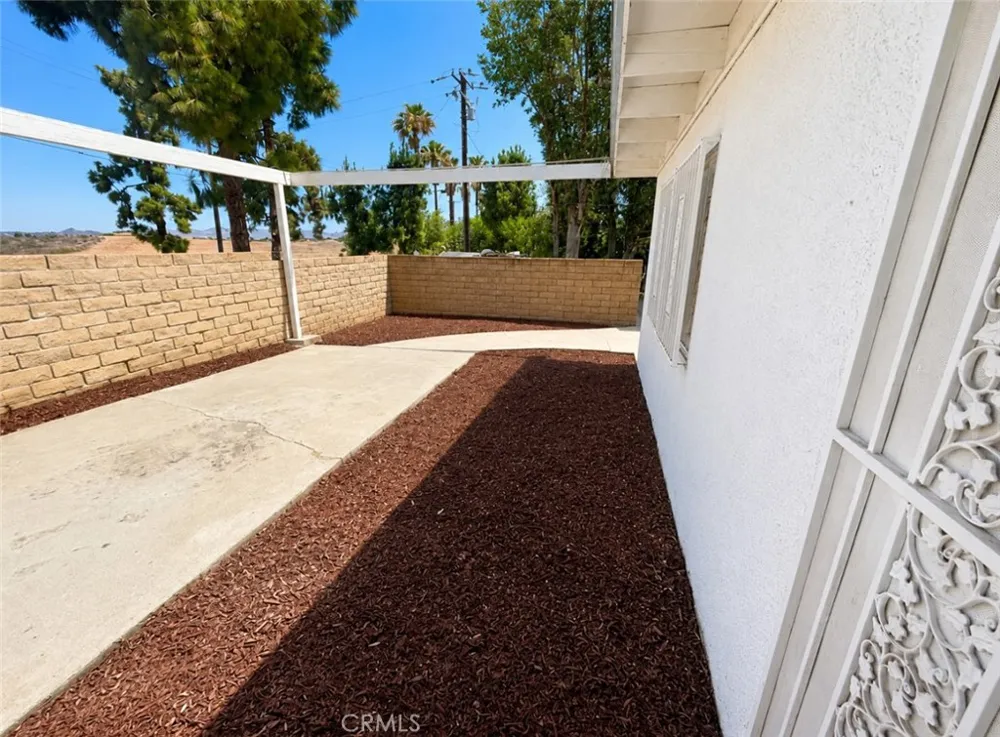 17301 Palm Riverside, CA 92503