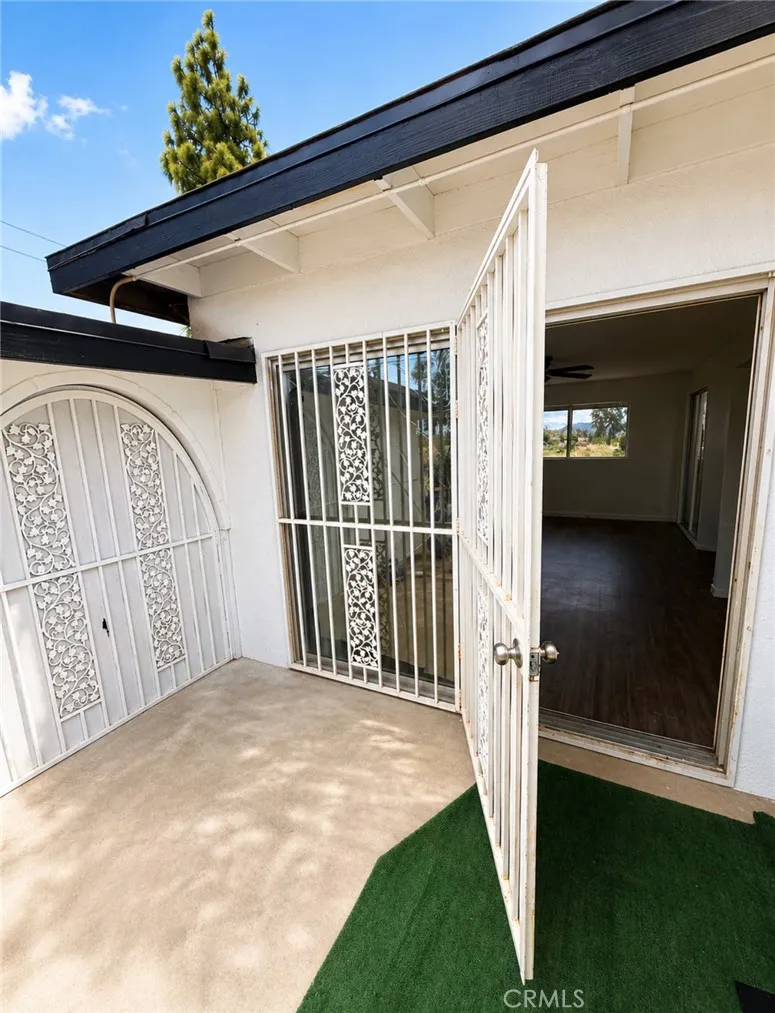 17301 Palm Riverside, CA 92503