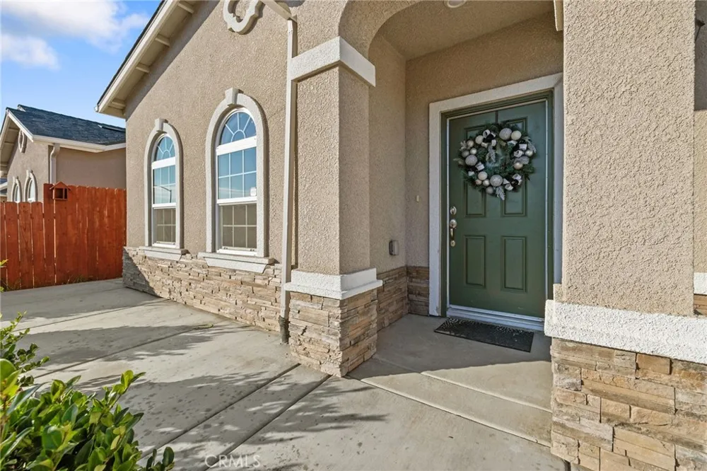 1237 E Orange Street Avenal, CA 93204