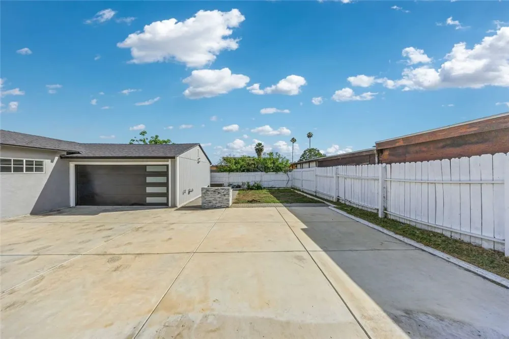5611 Noel Drive Temple City, CA 91780