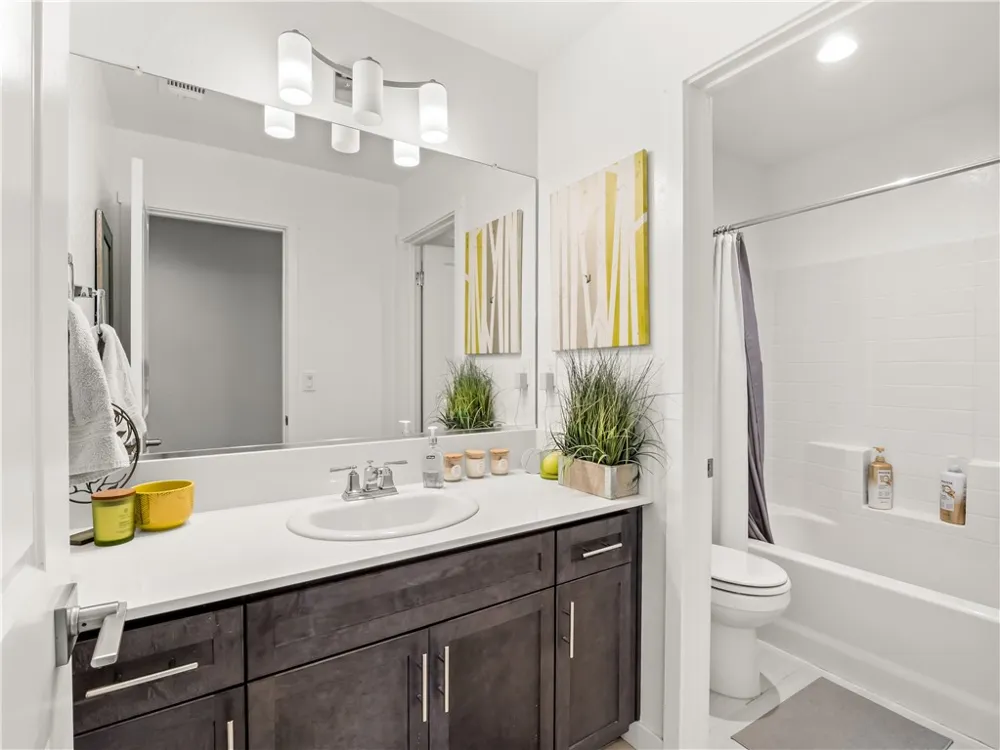 4198 Reed Fresno, CA 93723