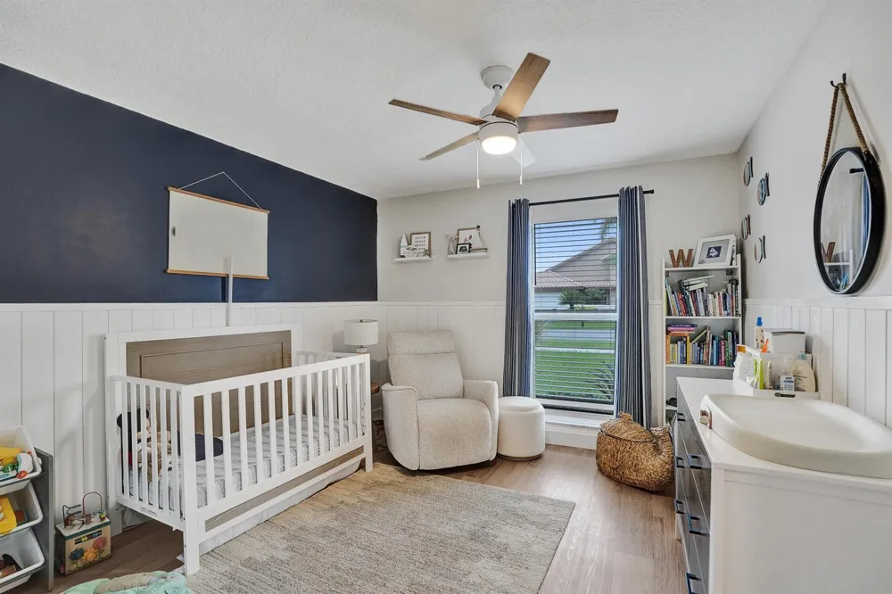 1711 W Oak Knoll Circle Davie, FL 33324