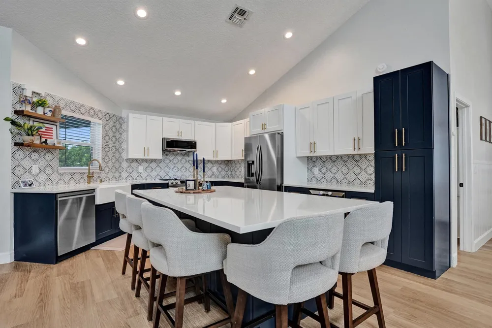 1711 W Oak Knoll Circle Davie, FL 33324