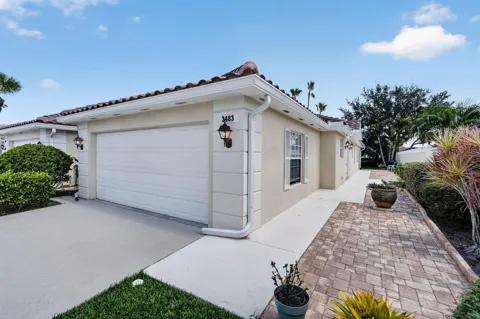 3483 SE CORMORANT PLACE