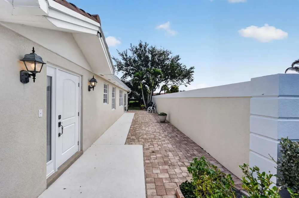 3483 SE CORMORANT PLACE Hobe Sound, FL 33455