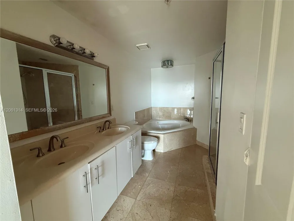 7910 Harbor Island #510 North Bay Village, FL 33141