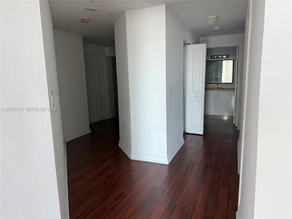 7910 Harbor Island #510 North Bay Village, FL 33141