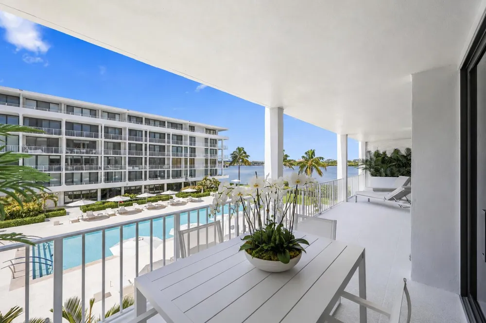 2784 S Ocean Boulevard #203N Palm Beach, FL 33480