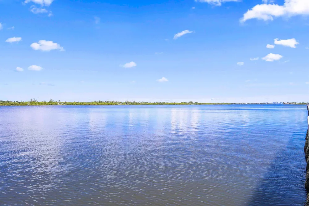 2784 S Ocean Boulevard #203N Palm Beach, FL 33480
