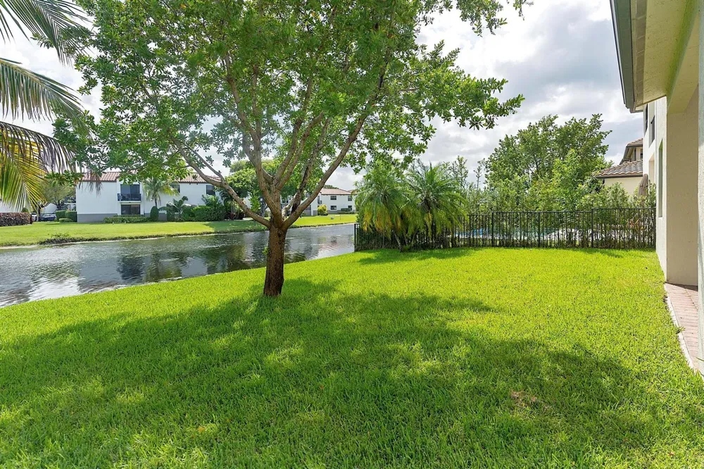 11824 SW 13th Court Pembroke Pines, FL 33025
