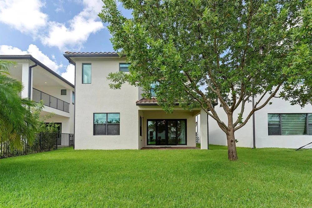 11824 SW 13th Court Pembroke Pines, FL 33025