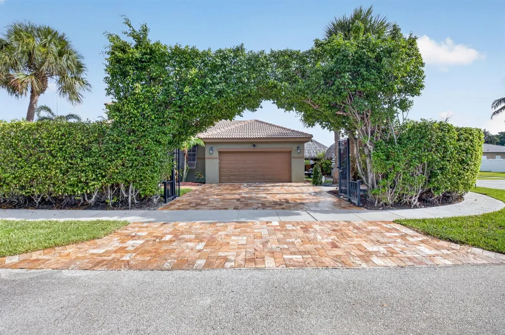 1590 SW 4TH CIRCLE Boca Raton, FL 33486