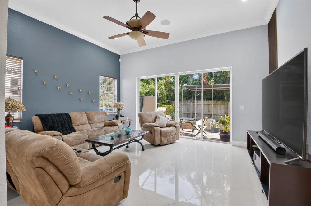 1590 SW 4TH CIRCLE Boca Raton, FL 33486