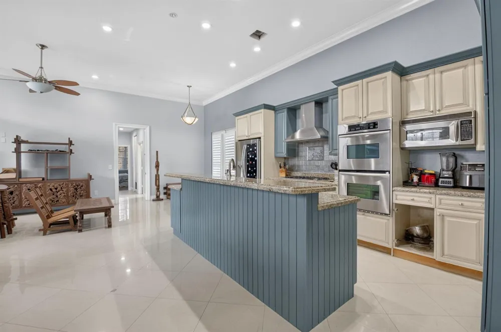1590 SW 4TH CIRCLE Boca Raton, FL 33486