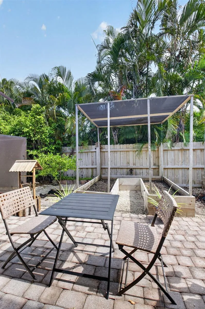 1590 SW 4TH CIRCLE Boca Raton, FL 33486