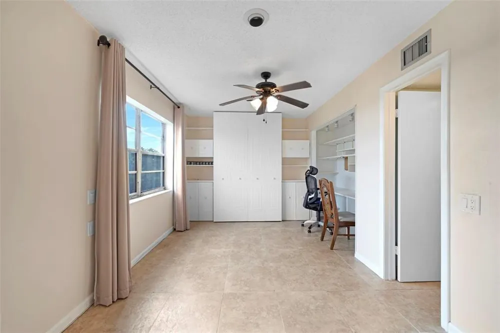 7500 NW 30th Place #402 Sunrise, FL 33313