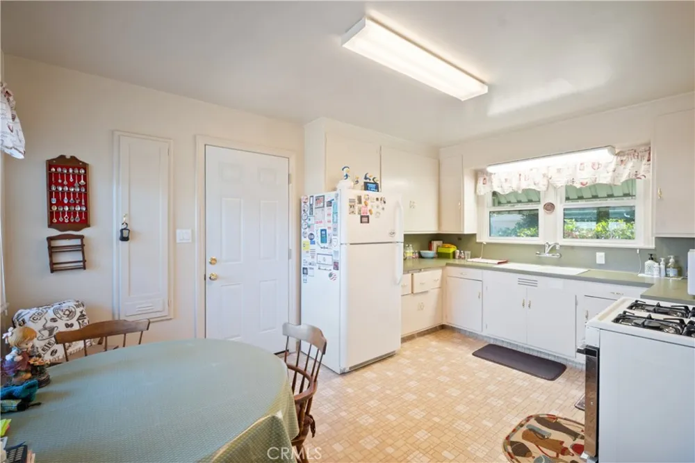 929 Capistrano Salinas, CA 93901