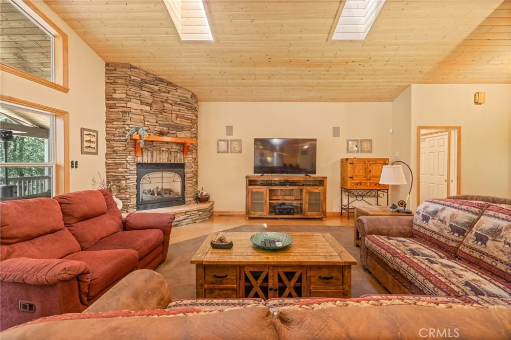 39964 Cedar Vista Bass Lake, CA 93604