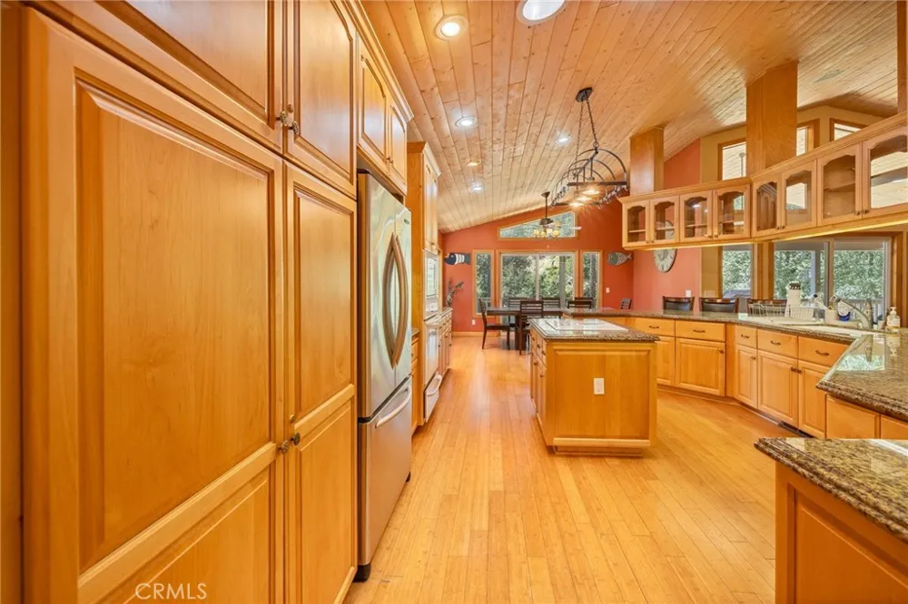 39964 Cedar Vista Bass Lake, CA 93604