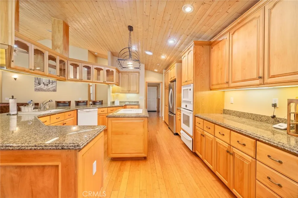 39964 Cedar Vista Bass Lake, CA 93604