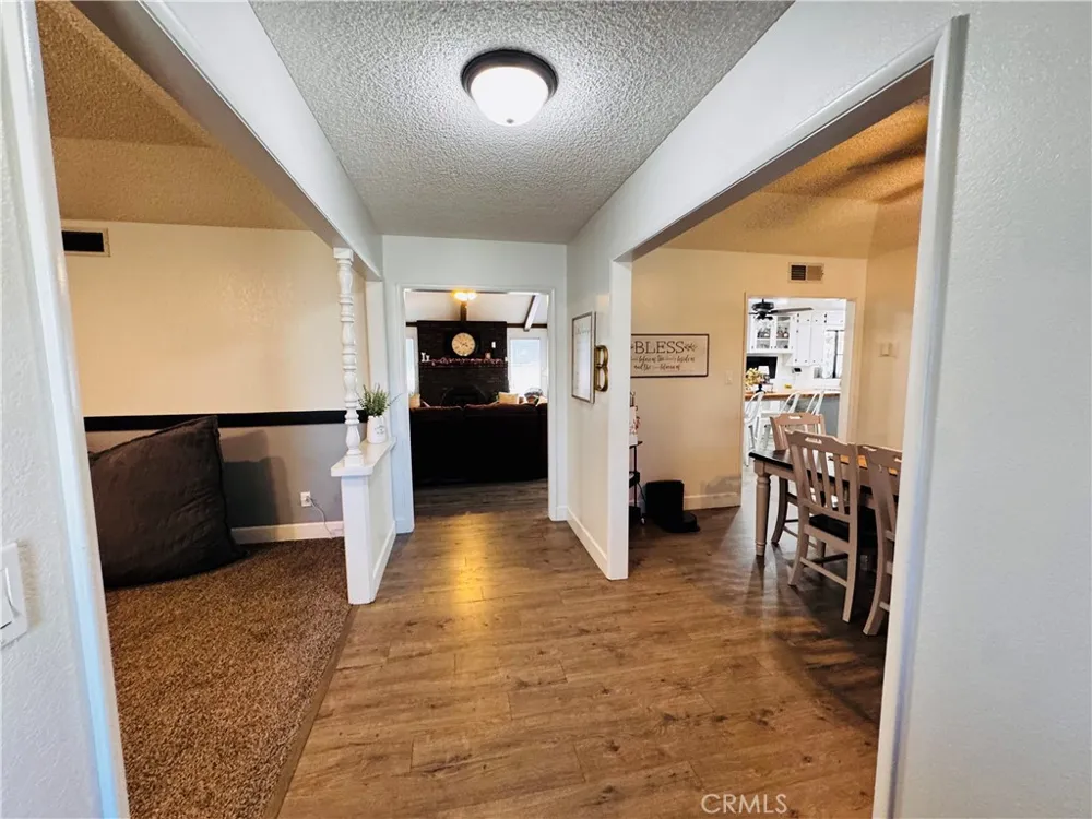 2560 Chestnut Hanford, CA 93230
