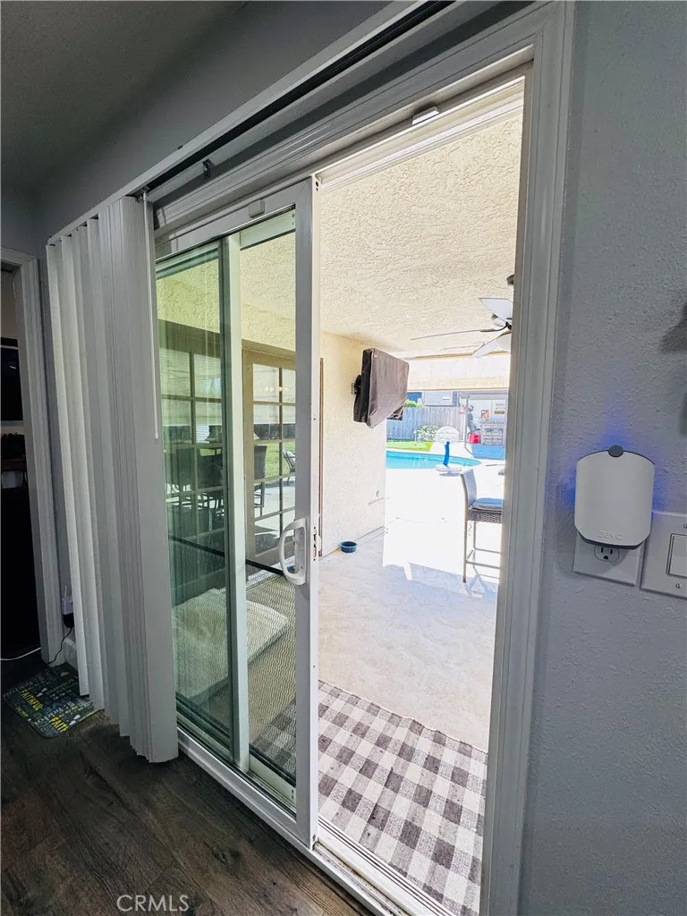 2560 Chestnut Hanford, CA 93230