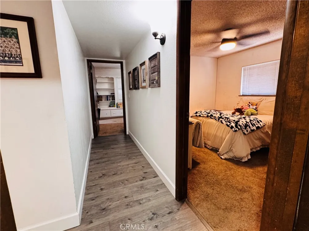 2560 Chestnut Hanford, CA 93230