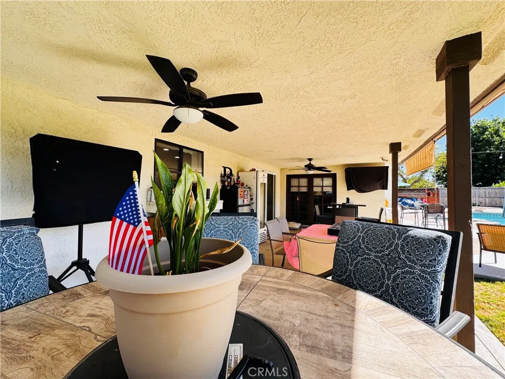 2560 Chestnut Hanford, CA 93230