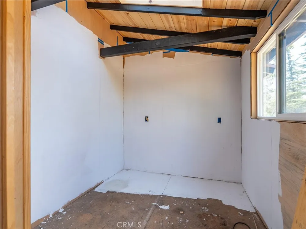 43710 Hilltop Ahwahnee, CA 93601