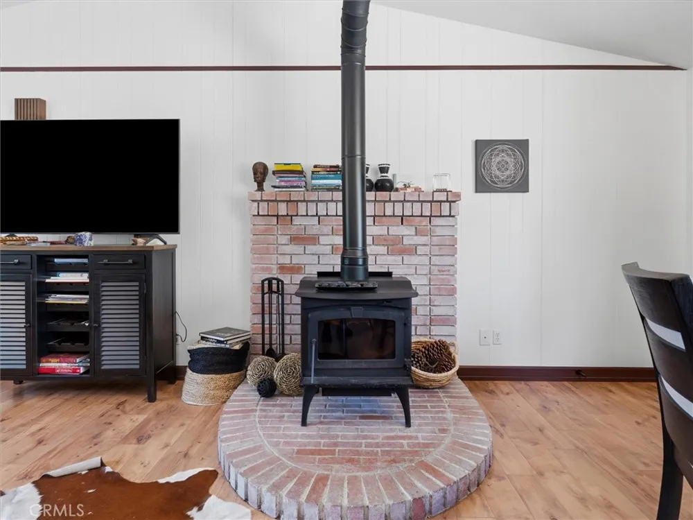 43710 Hilltop Ahwahnee, CA 93601