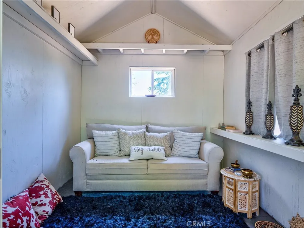 43710 Hilltop Ahwahnee, CA 93601