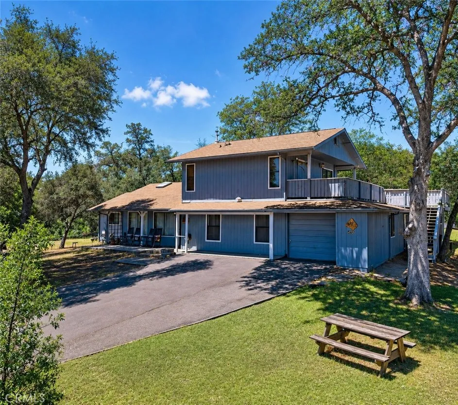 43710 Hilltop Ahwahnee, CA 93601