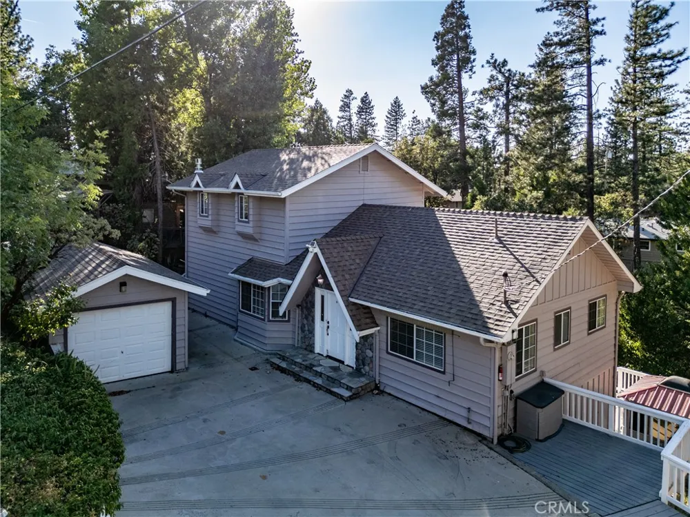 39314 Manzanita Oakhurst, CA 93644