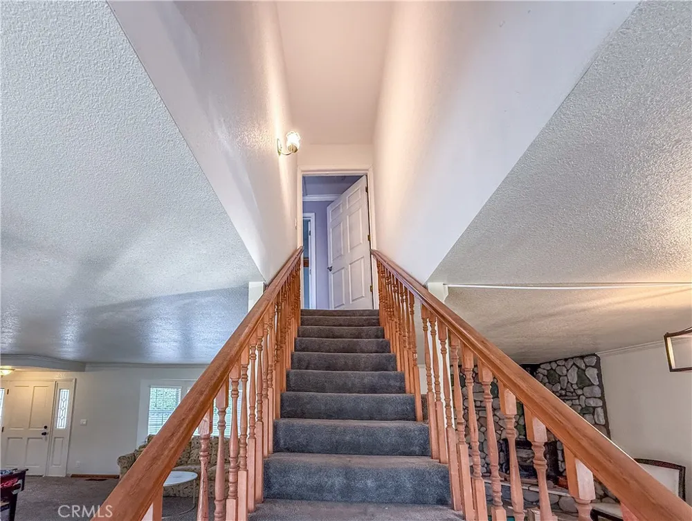 39314 Manzanita Oakhurst, CA 93644