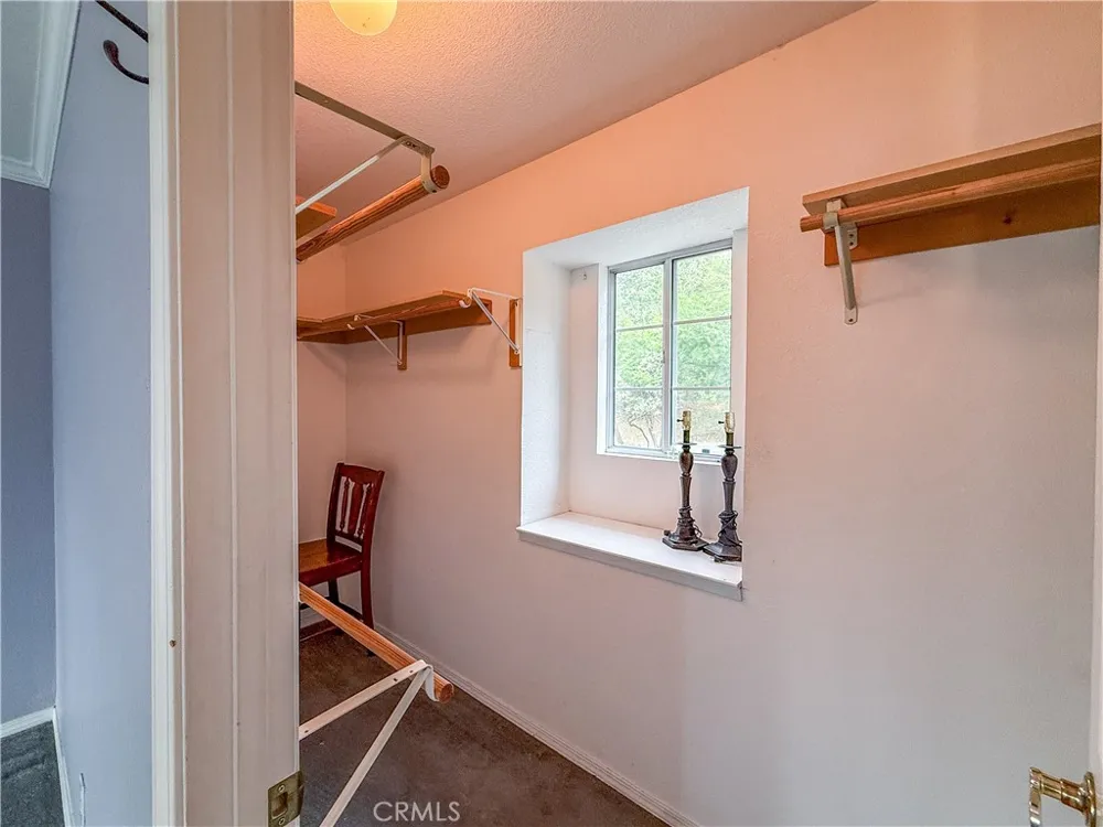 39314 Manzanita Oakhurst, CA 93644