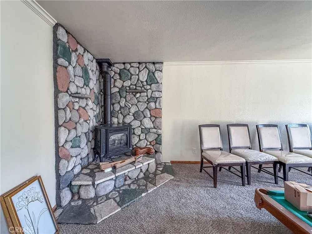 39314 Manzanita Oakhurst, CA 93644