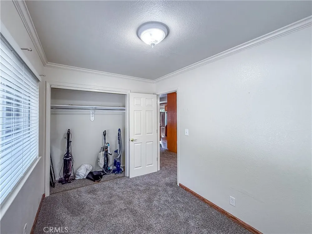 39314 Manzanita Oakhurst, CA 93644