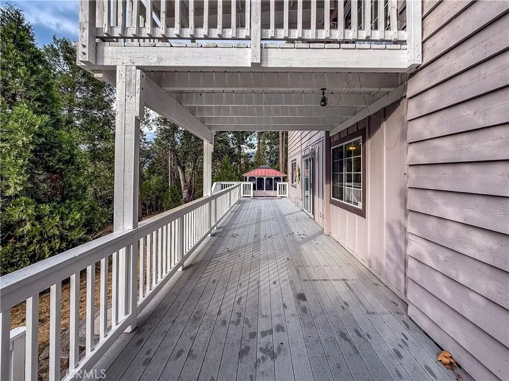 39314 Manzanita Oakhurst, CA 93644