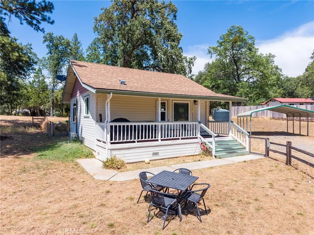 38209 Wortham Road Oakhurst, CA 93644
