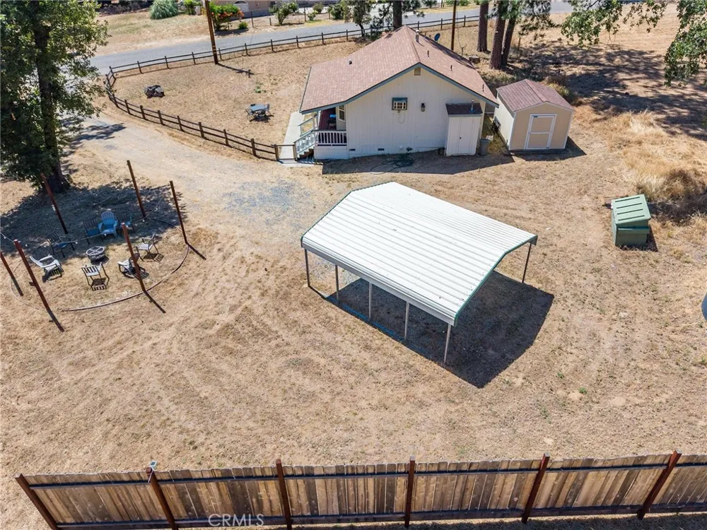 38209 Wortham Road Oakhurst, CA 93644