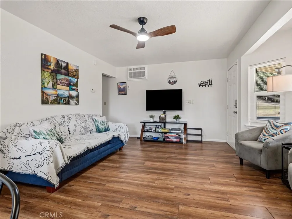 38209 Wortham Road Oakhurst, CA 93644